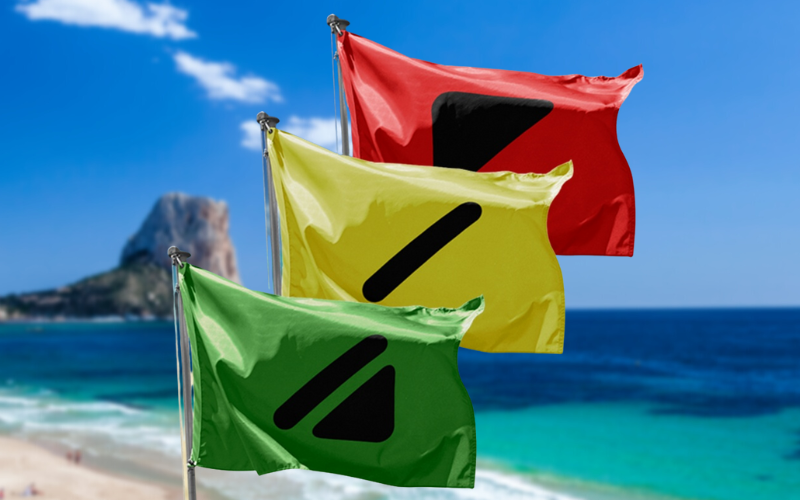 Así son las banderas de playa para daltónicos