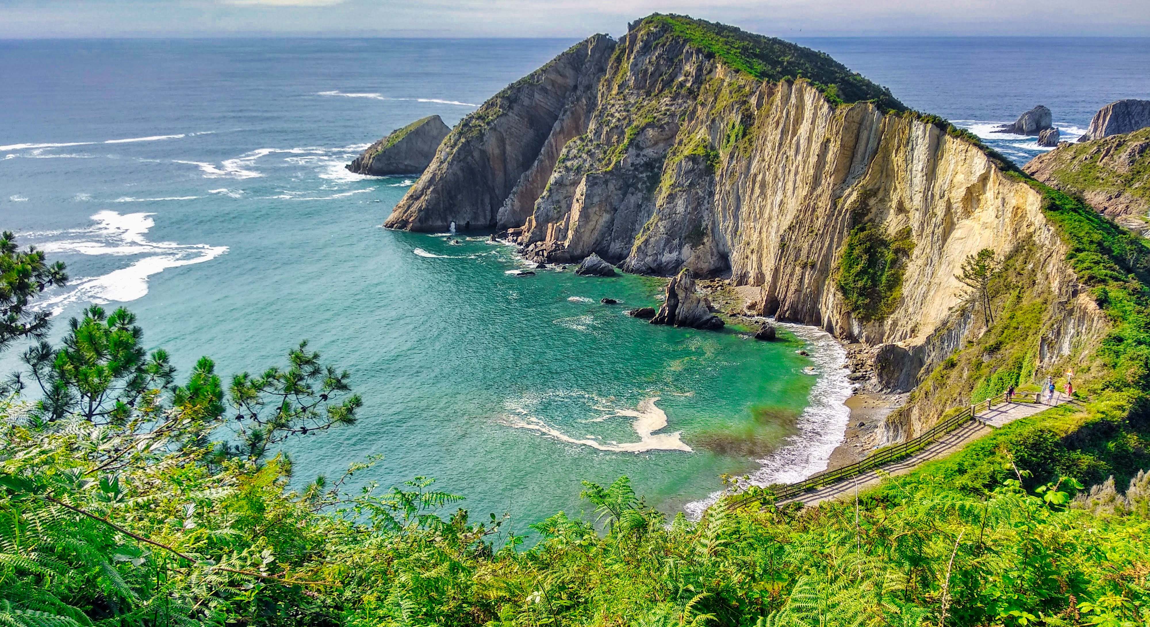 Mejores playas de Asturias: Naturaleza salvaje y Cantábrico